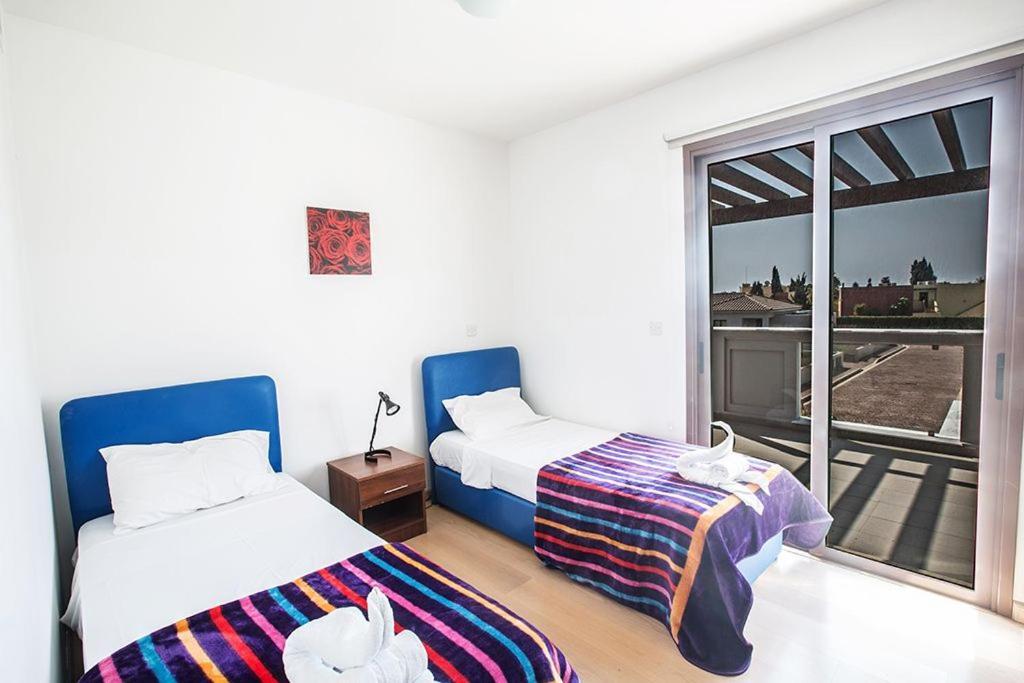 Villa Petreris Enas - Stunning 3 Bedroom Ayia Napa Villa With Pool - Short Walk To Nissi Avenue *