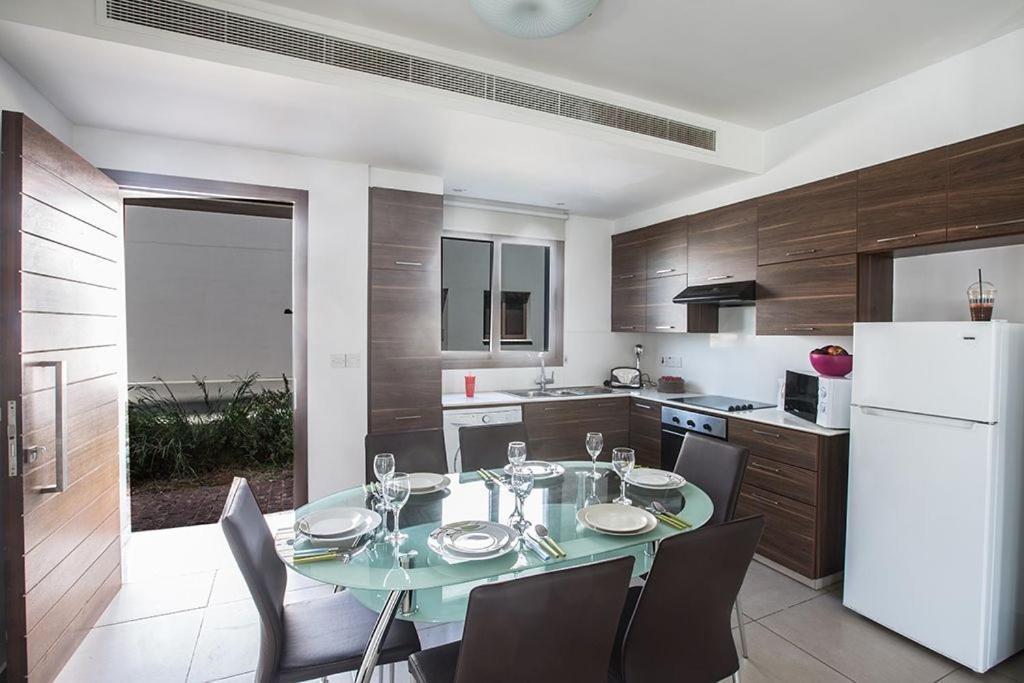 Villa Petreris Enas - Stunning 3 Bedroom Ayia Napa Villa With Pool - Short Walk To Nissi Avenue *