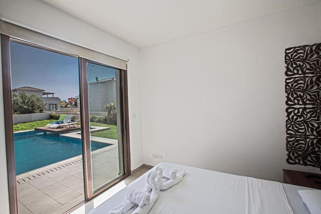 Villa Villa Petreris Enas - Stunning 3 Bedroom Ayia Napa Villa With Pool - Short Walk To Nissi Avenue *