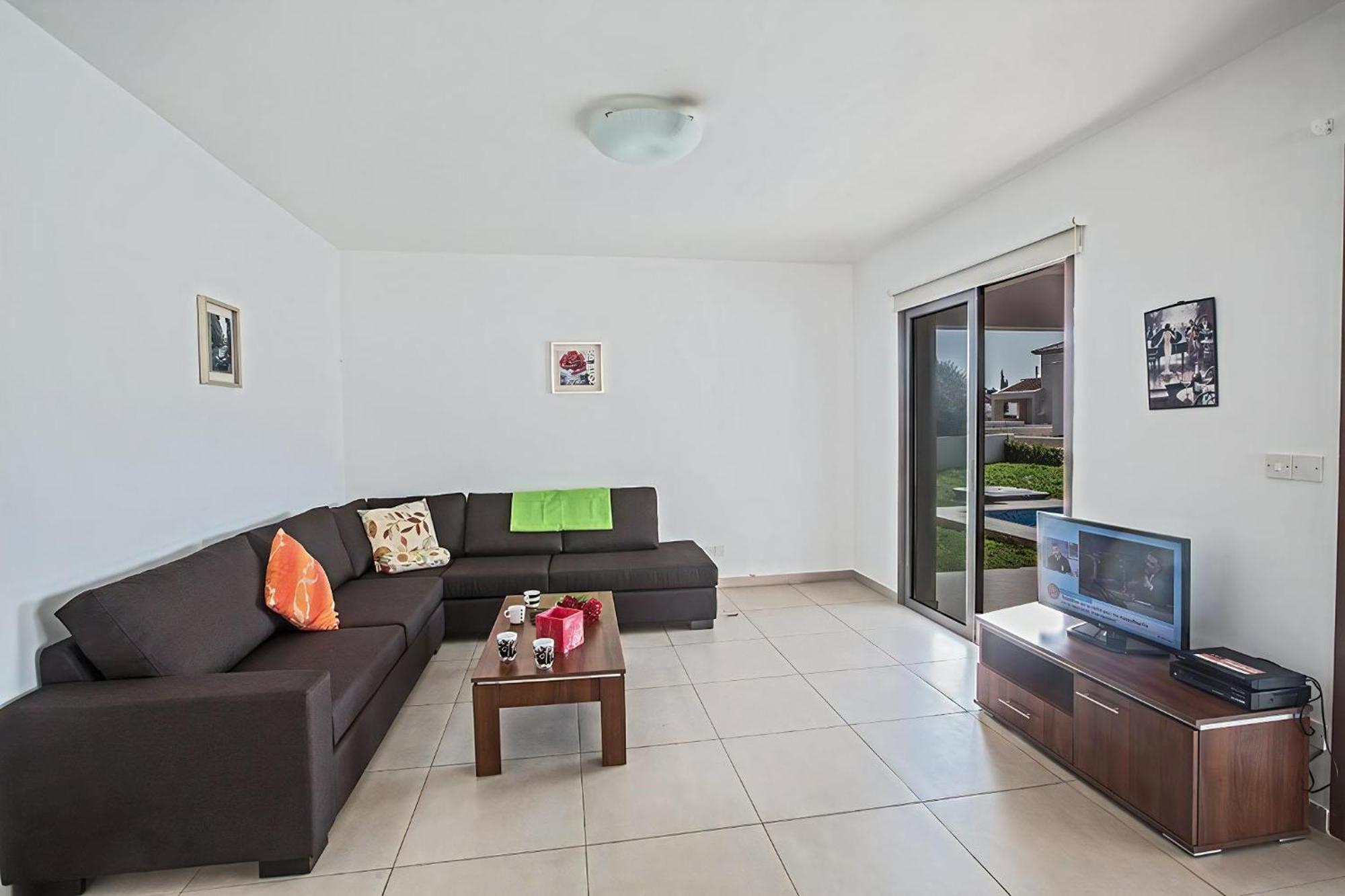 Villa Villa Petreris Enas - Stunning 3 Bedroom Ayia Napa Villa With Pool - Short Walk To Nissi Avenue *